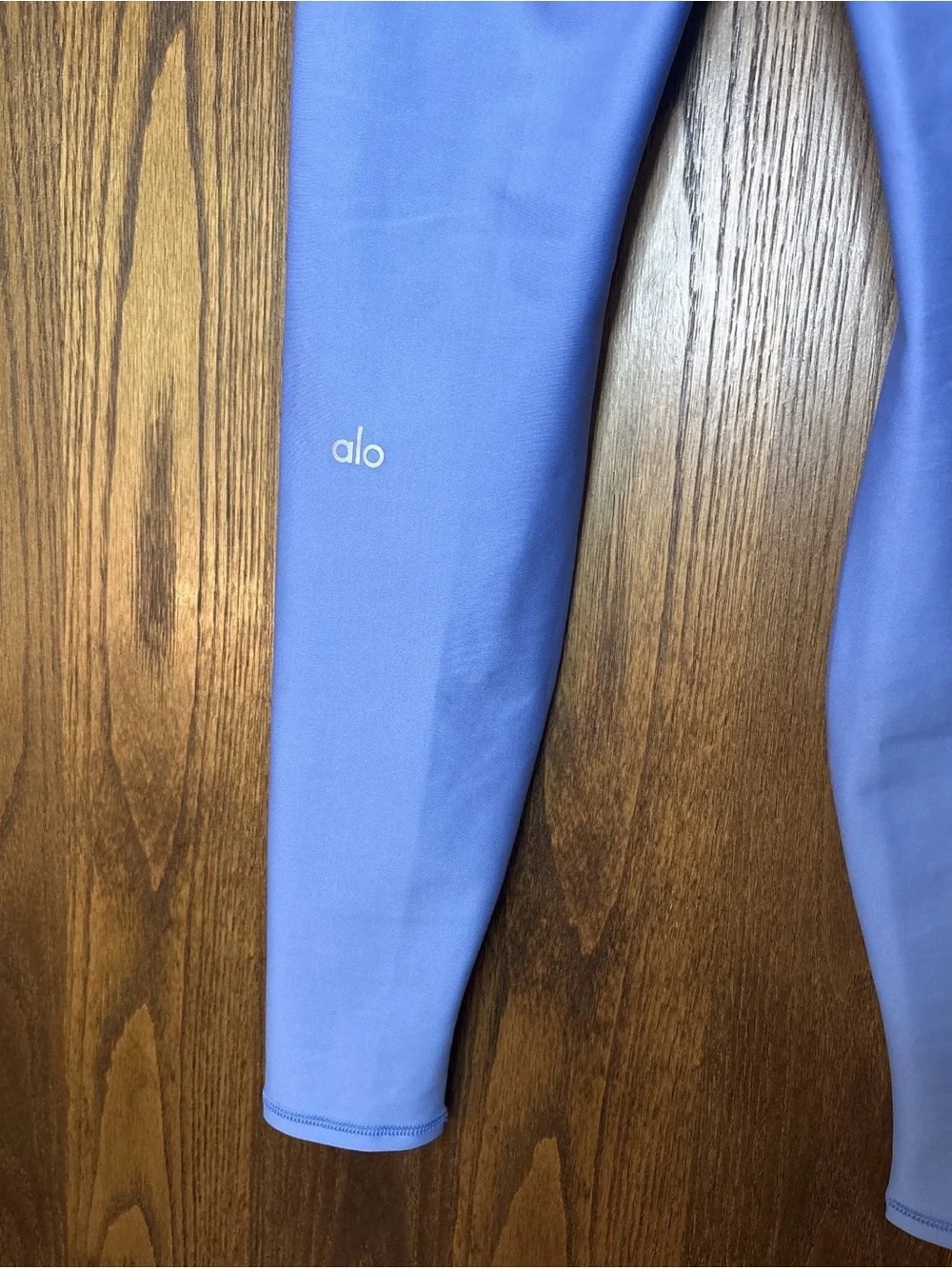 Alo Airlift Legging in Crystal Clear Blue Small